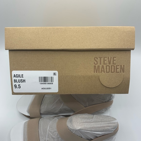 Steve Madden Agile Blush Flatform Sandal - Picture 5 of 5